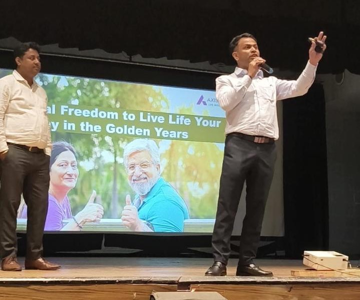 Francis Sen speaking at a live investor session